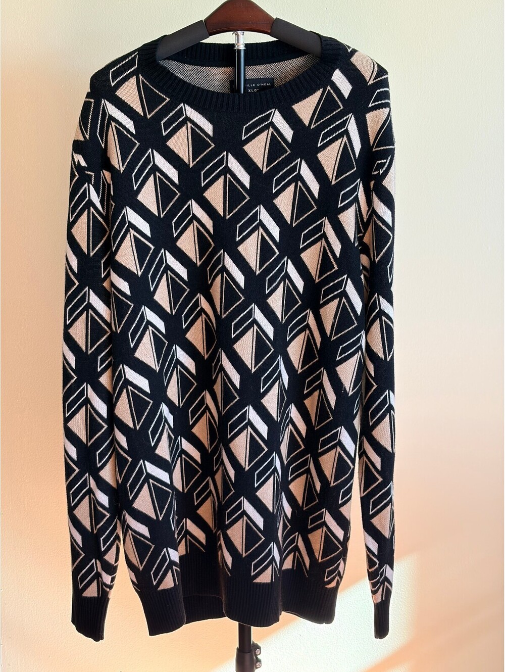 Shaquille O’Neal XLG Men’s LT Black Tan Geometric Crewneck Sweater NWOT